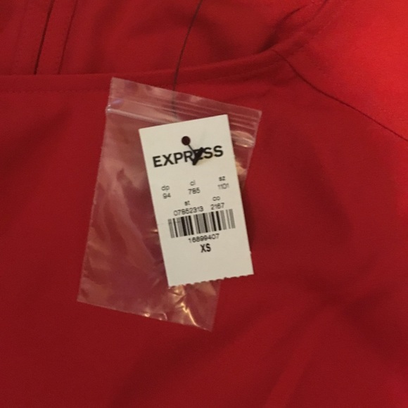 Express mini dress with buttons in the back - Picture 2 of 3